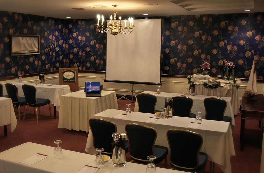 D. Hotel Suites & Spa Holyoke Εξωτερικό φωτογραφία