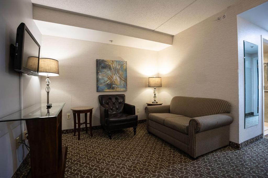 D. Hotel Suites & Spa Holyoke Εξωτερικό φωτογραφία