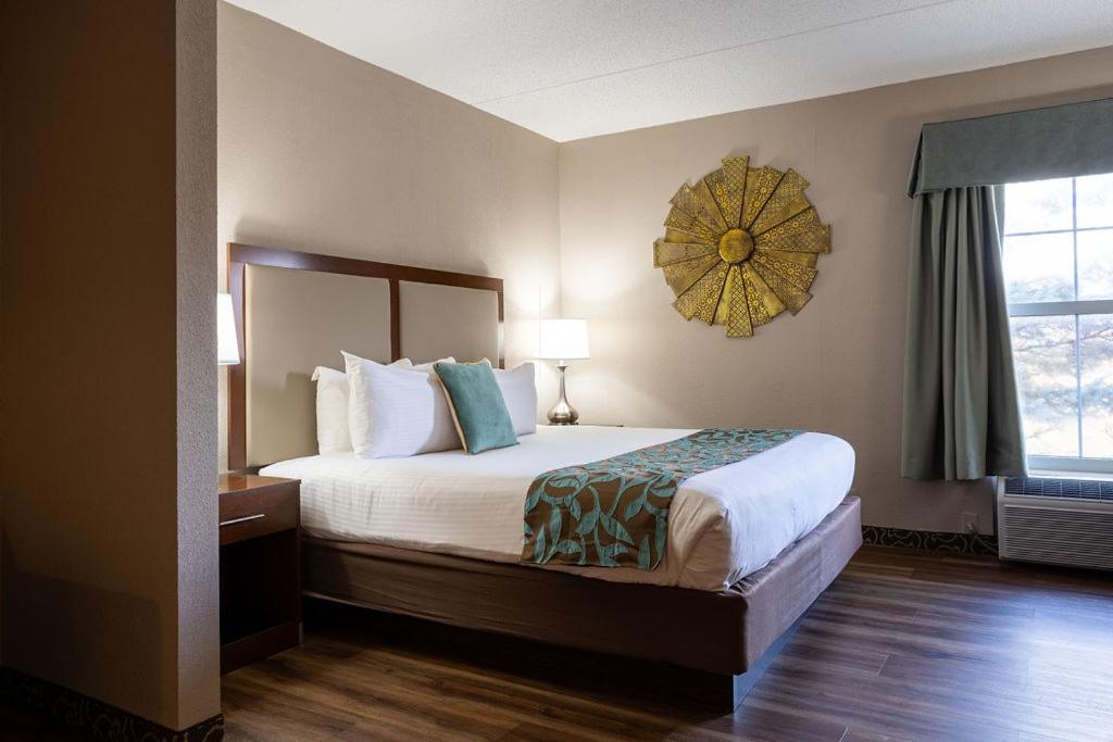 D. Hotel Suites & Spa Holyoke Εξωτερικό φωτογραφία