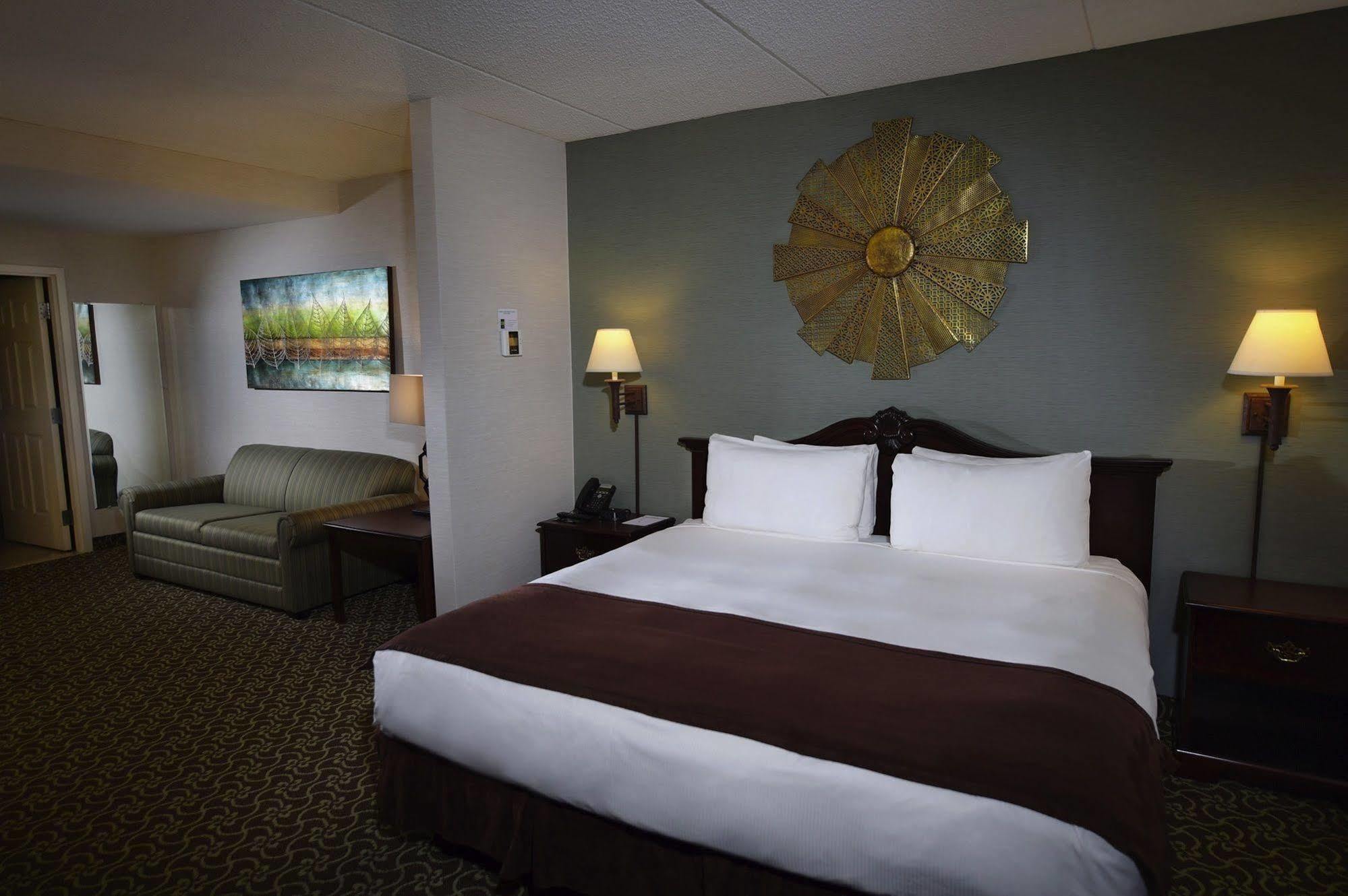 D. Hotel Suites & Spa Holyoke Εξωτερικό φωτογραφία