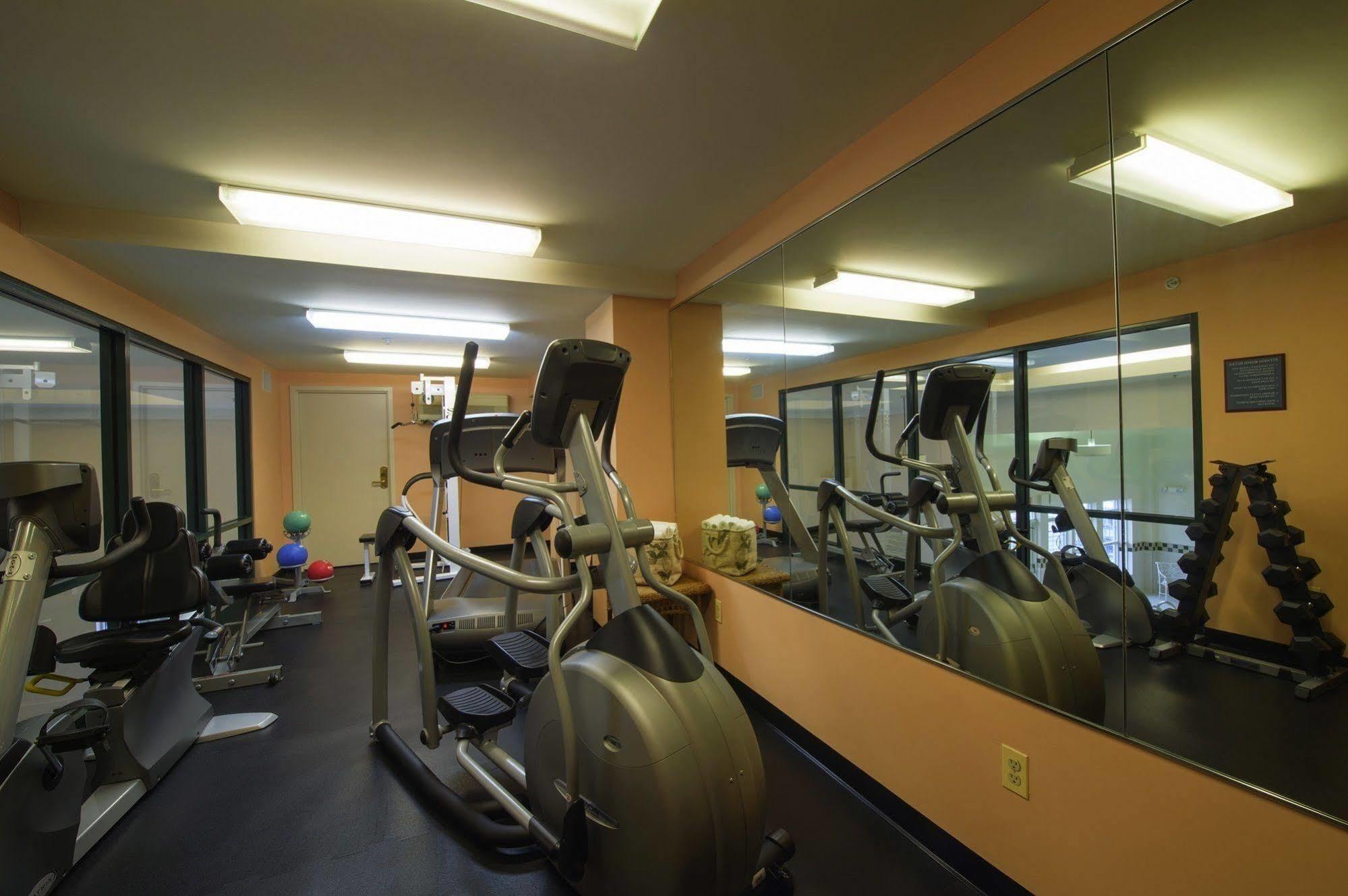 D. Hotel Suites & Spa Holyoke Εξωτερικό φωτογραφία